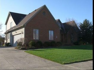 490 Blue Heron Ct, Westerville, OH