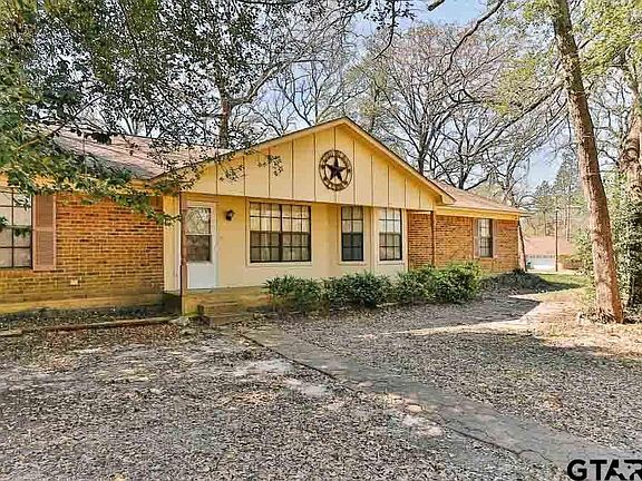 4th image of 5307 Leaning Oaks