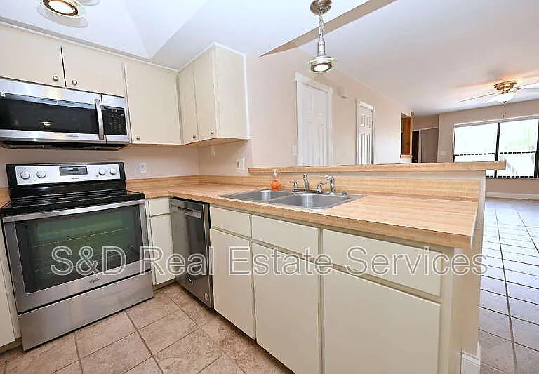 349 Market Sq E — Photo 7