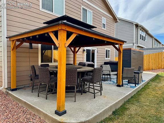 3rd image of 7228 New Meadow Dr