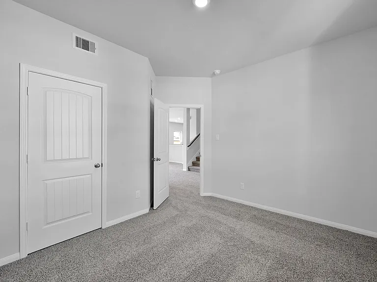 2140 Cedar Bend Dr — Photo 12
