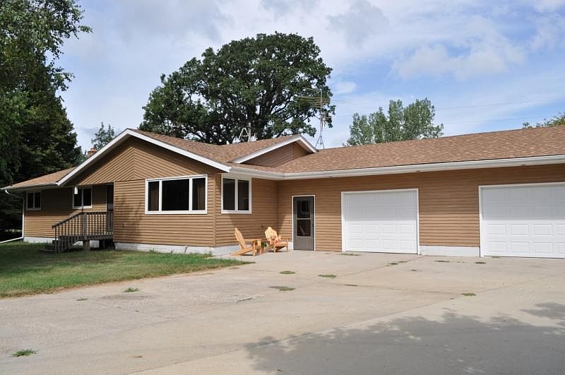 1st image of 8216 31st Ave N