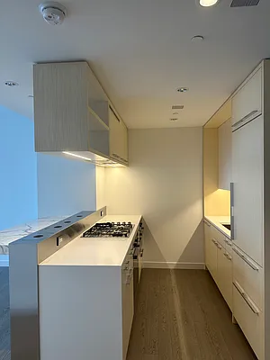 Rented by Azimuth Realty Corp | media 1