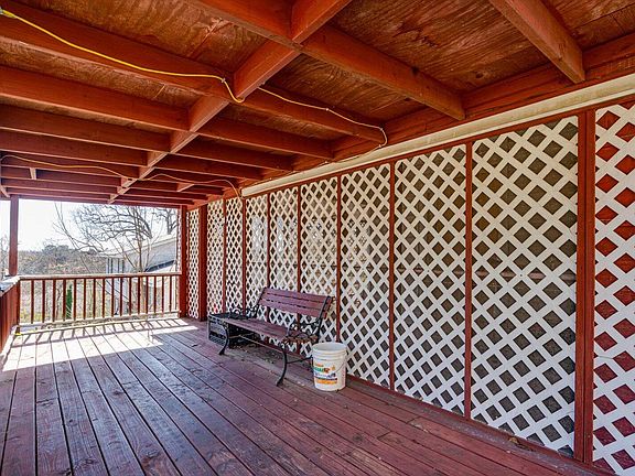 4th image of 5 Franklin Pl