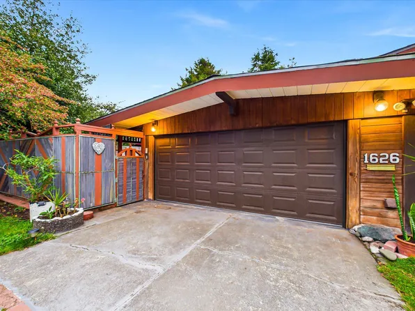 1626 Russ St, Eureka, CA 95501