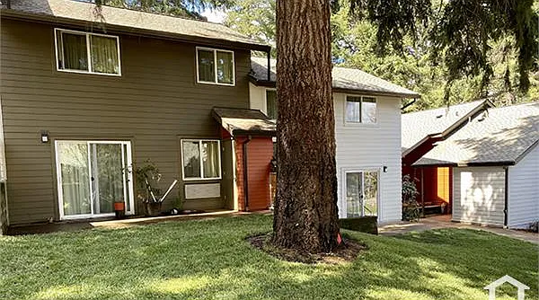 1 bed, 923 sqft, $941 — Photo 2