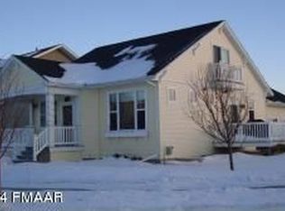 4952 38th Ave S, Fargo, ND 58104