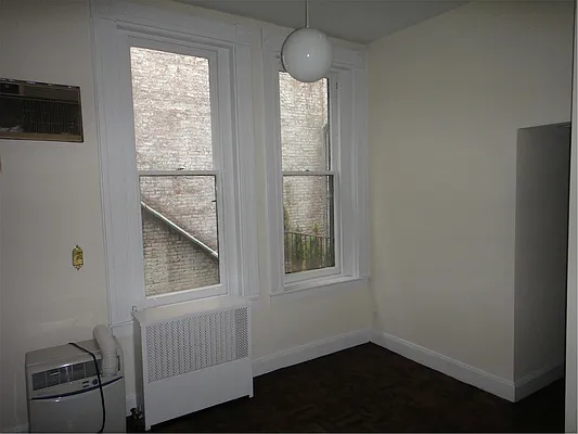 Rented by Douglas Elliman | media 4