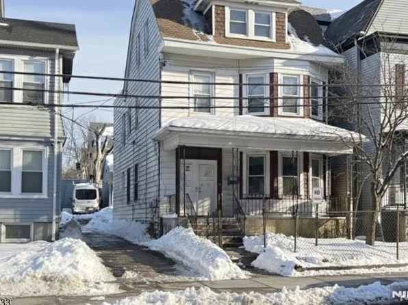 922 Grove St, Irvington, NJ 07111