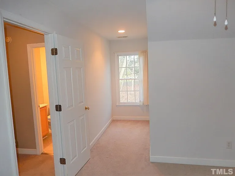 6610 Lipscomb Dr — Photo 22