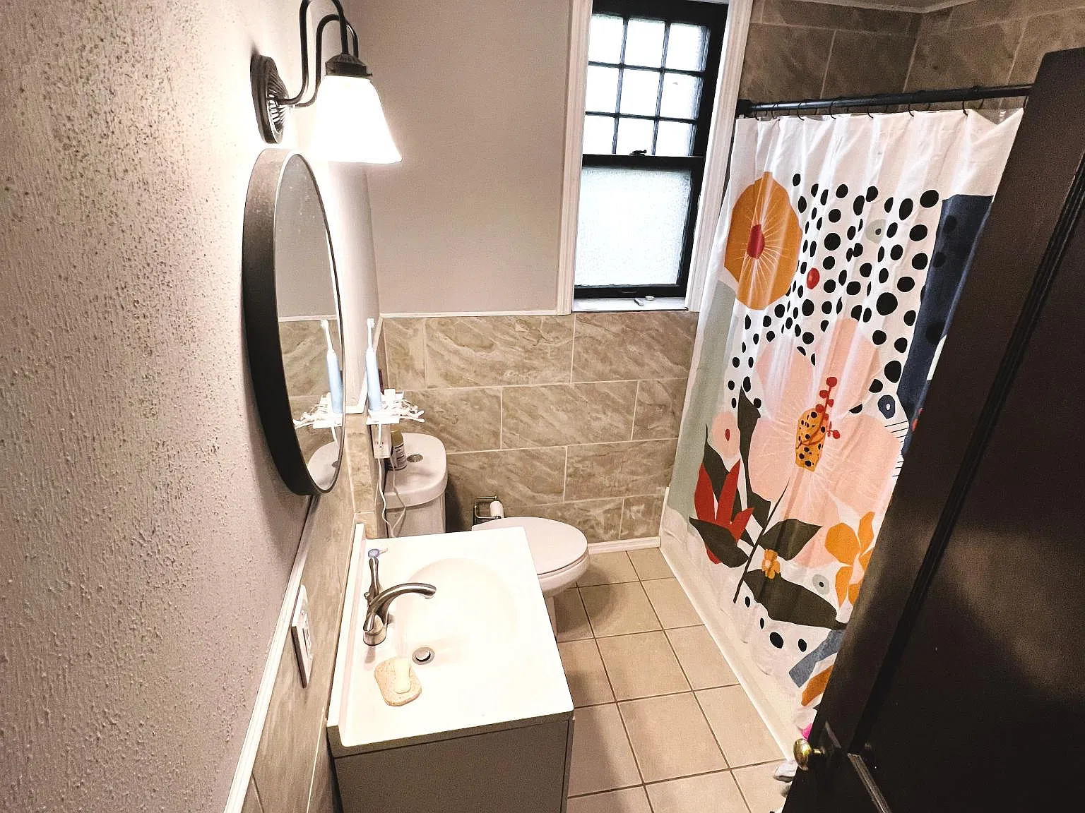 1 bed, 1000 sqft, $1,100 — Photo 3
