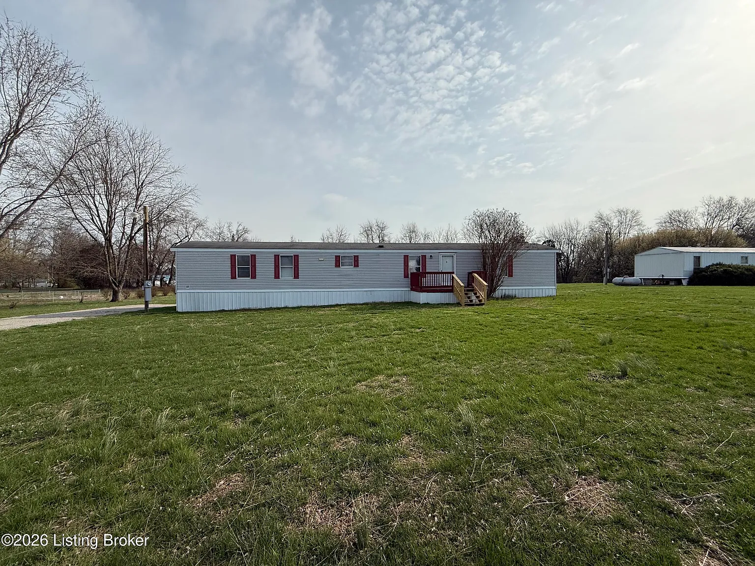 309 Stanley Allen Dr photo 1