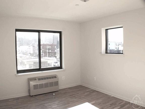 3rd image of 715 Flushing Ave APT 3A