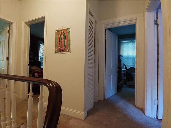 5th image of 1632 Jefferson St