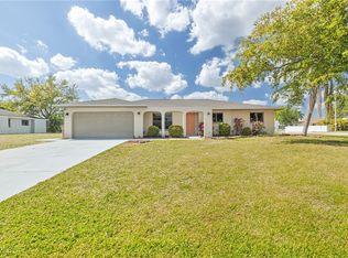 1628 Country Club Blvd, Cape Coral, FL 33990