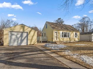 2251 Pinewood Dr, Mounds View, MN 55112