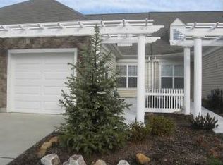 101 Sparrow Dr, Hamilton, NJ 08690
