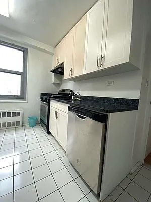 Rented by Bond New York | media 16