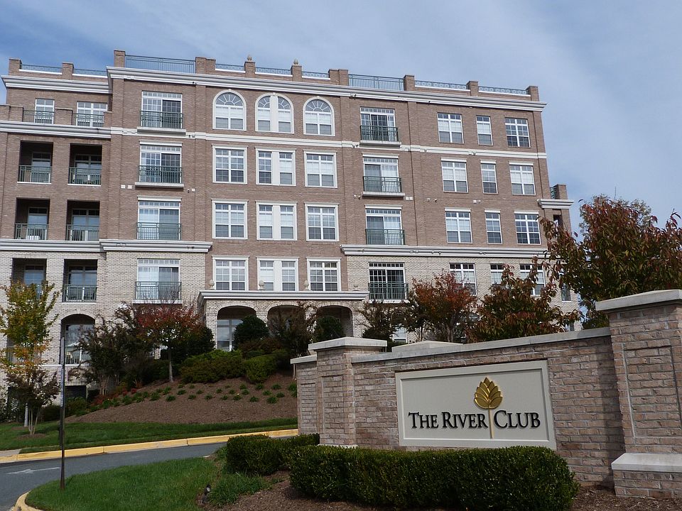 River Club