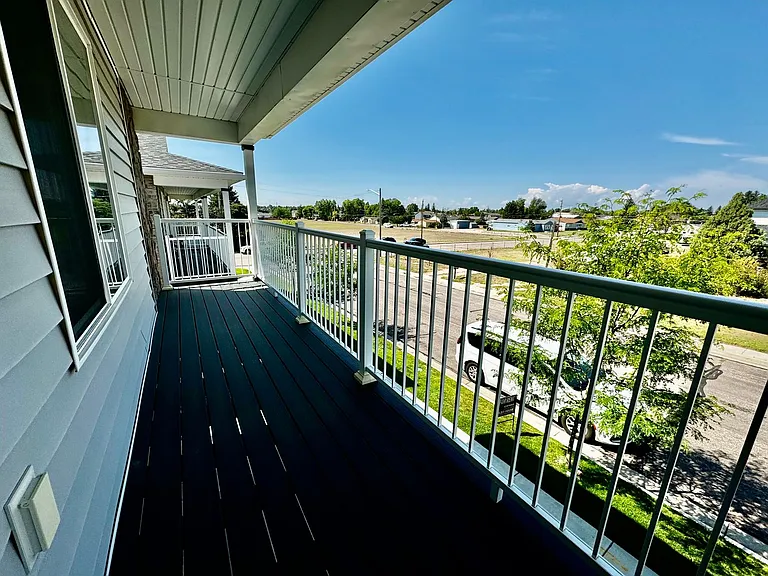 6335 Main St — Photo 3
