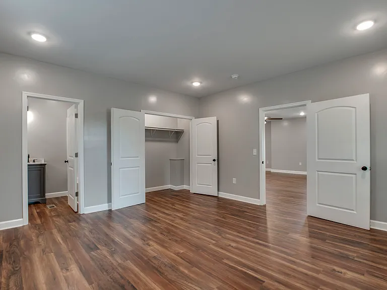 327 Ohio Ave #327 — Photo 5