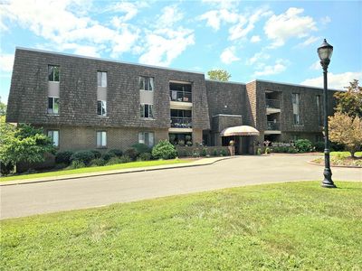 72 Linden Pl APT 36, Sewickley, PA, 15143