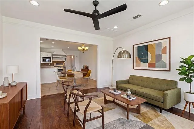 1 bed, 1.0 bath, 820 sqft, $1,325 — Photo 4