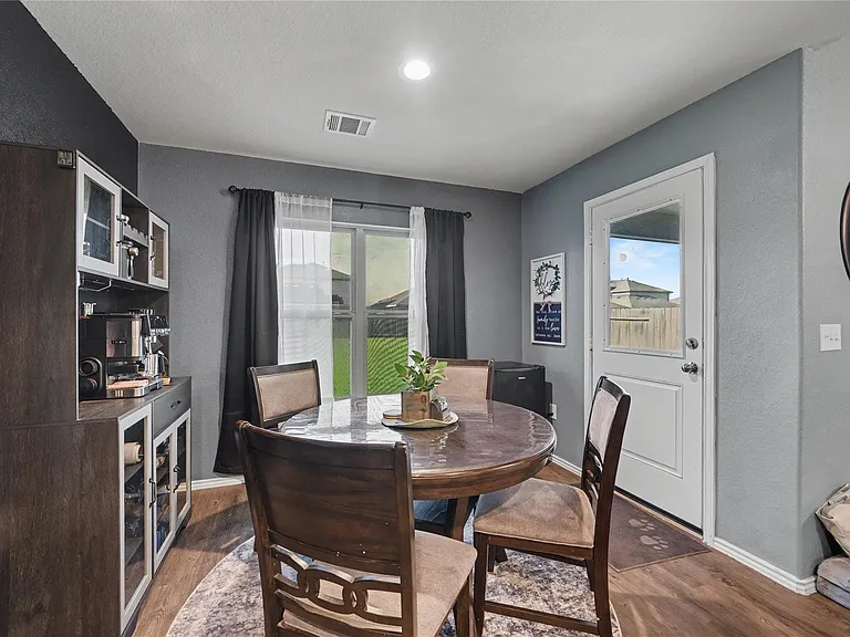 20815 Acorn Valley Dr — Photo 9