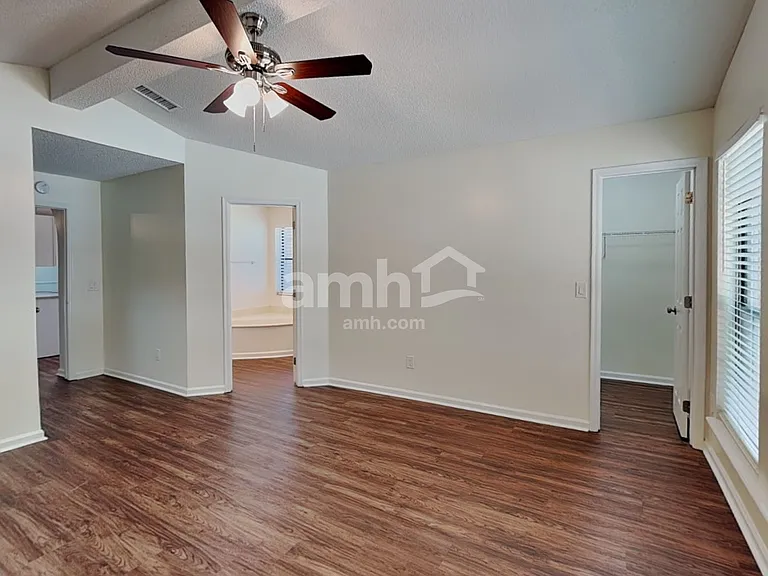 7546 Fawn Lake Dr N — Photo 10