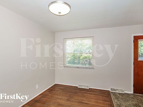 5th image of 9216 Maverick Dr