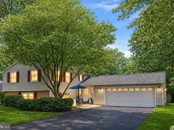 552 Lanceshire Ln, State College, PA 16803