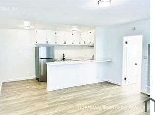 716 W 81st St #9A, Los Angeles, CA 90044