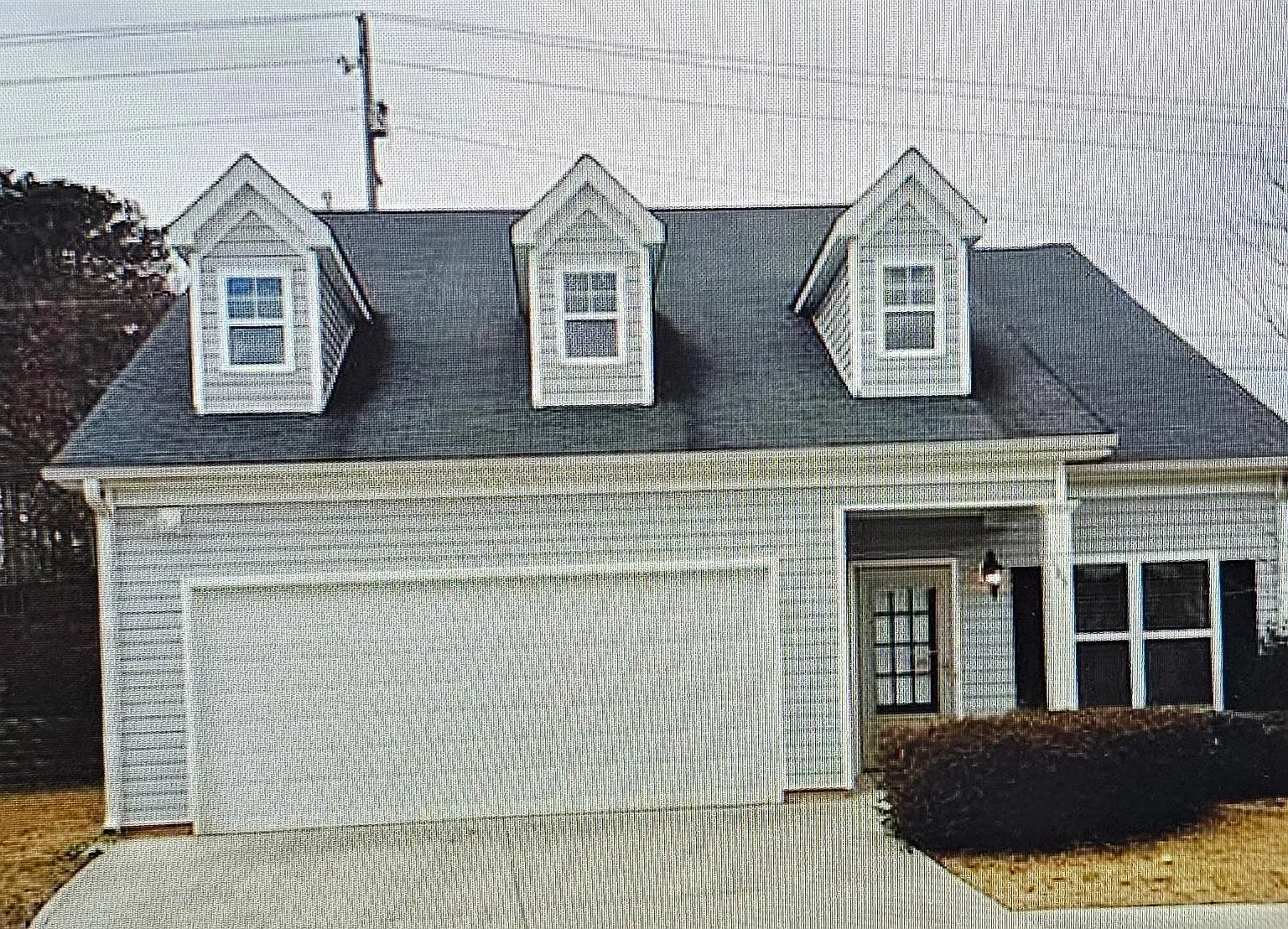 3 bed, 1826 sqft, $1,950 — Photo 1