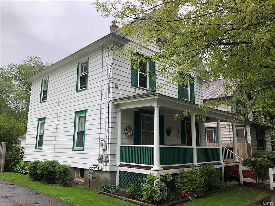 1st image of 14 Banks St
