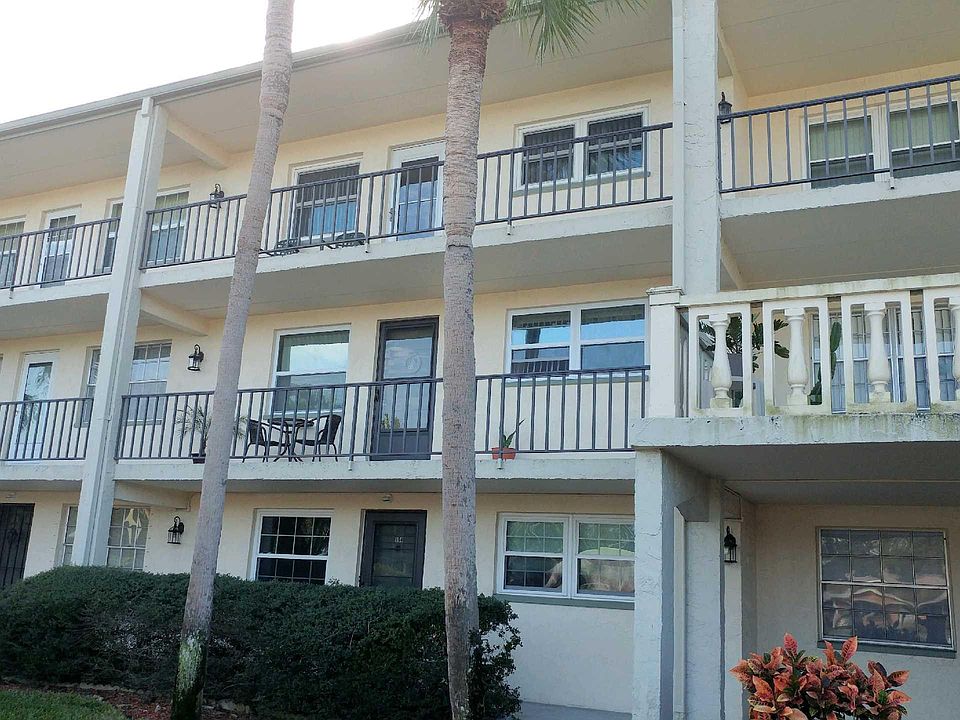 1st image of 11700 Park Blvd APT 304