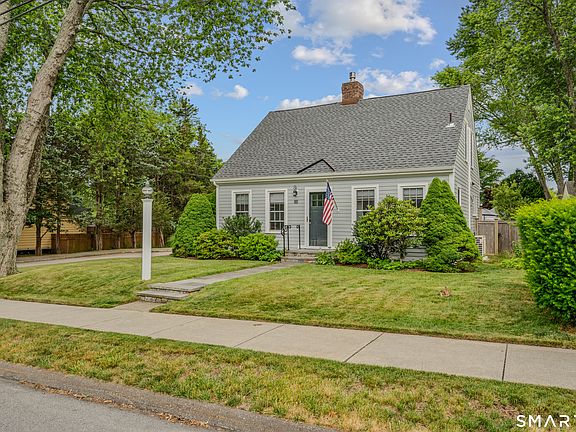 3rd image of 181 Ocean View Avenue