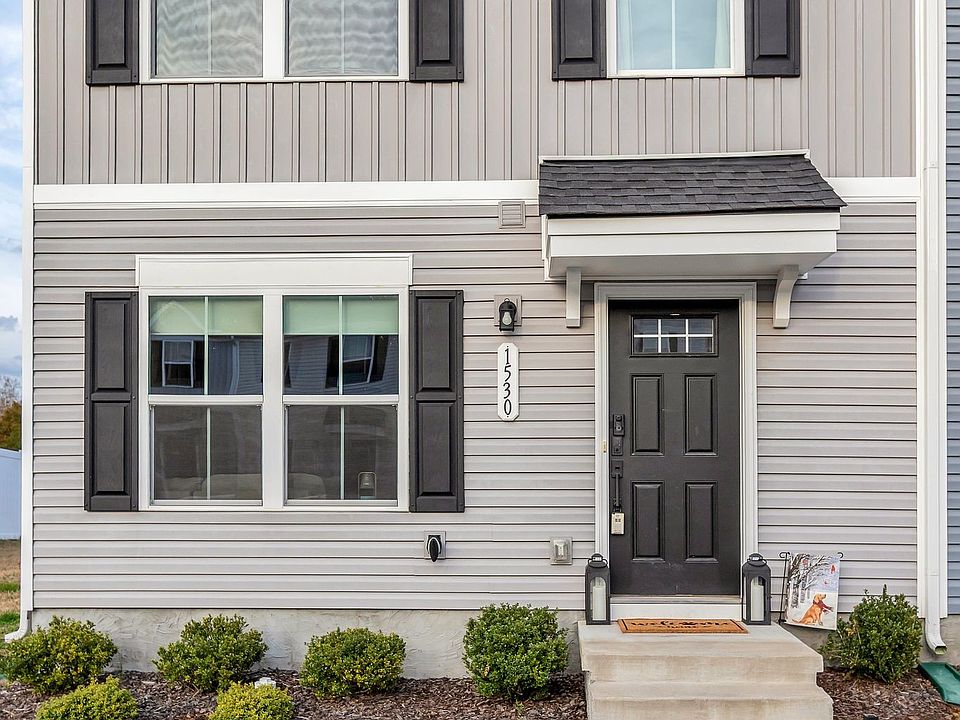 1st image of 1530 Smoketree Rd