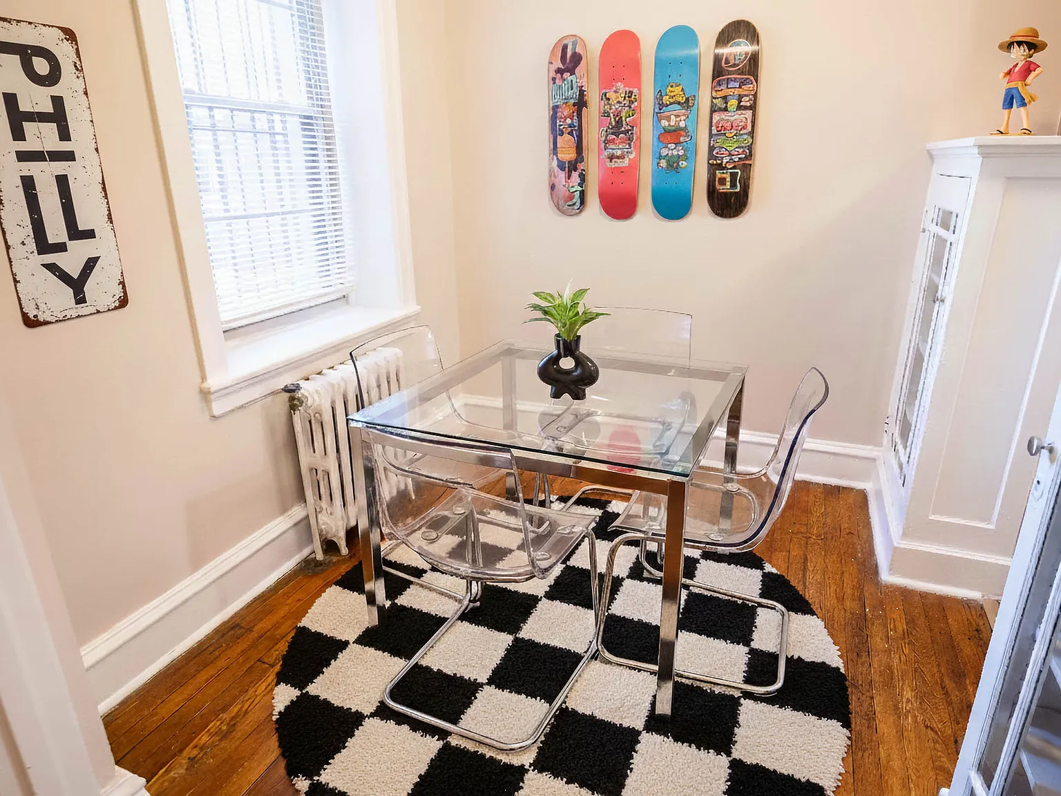 Castle Hill Apartments — Photo 2