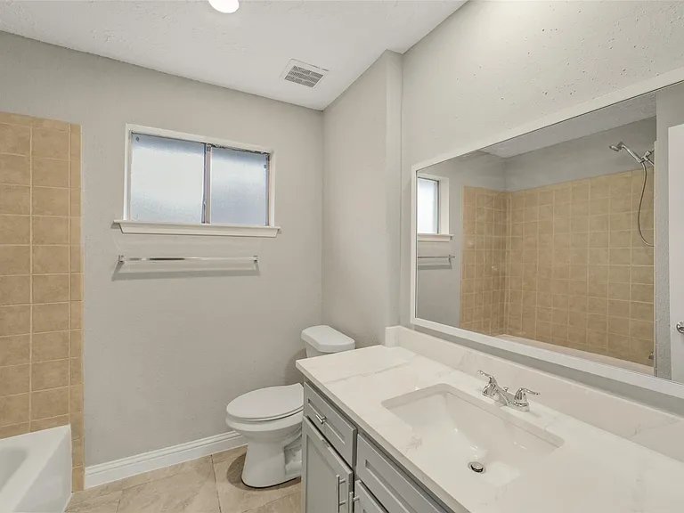 21211 Park Mount Dr — Photo 41