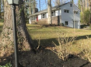 202 Maple Loop Rd, Knoxville, TN 37920