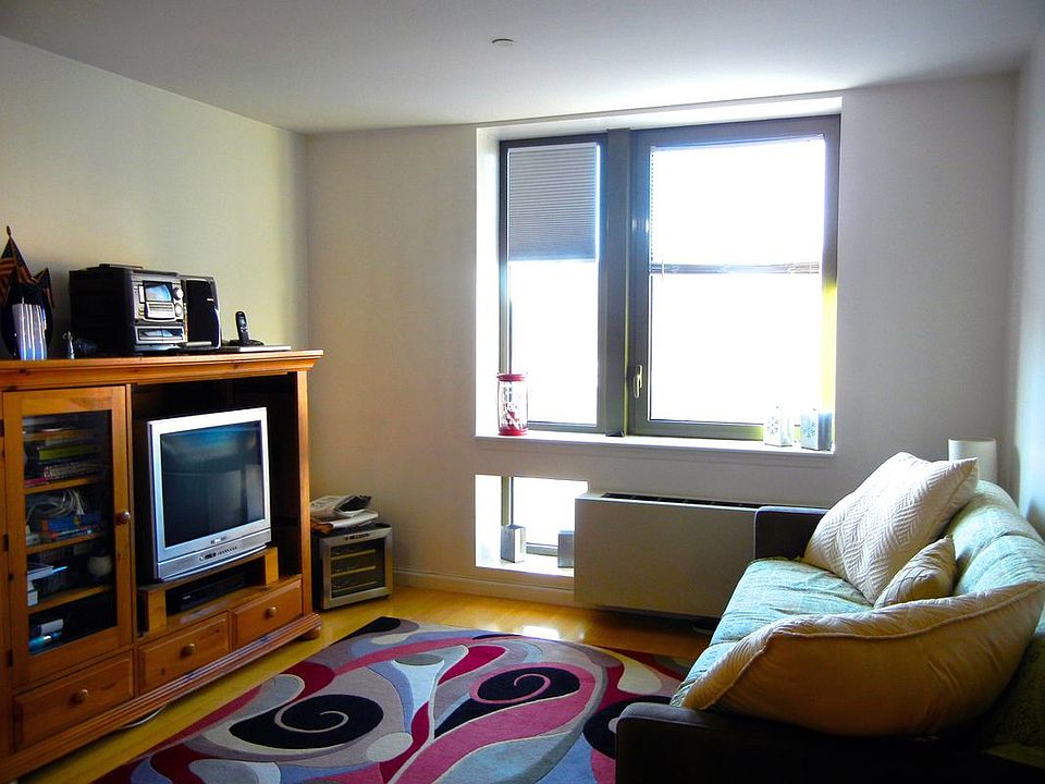 1st image of 2134 2nd Ave APT 6C
