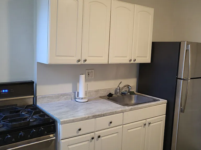 2024 Fitzwater St #1 — Photo 6