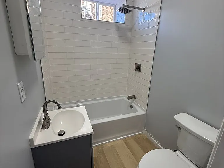 2603 Edgmont Ave — Photo 2
