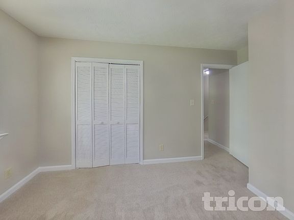 4th image of 208 Glenloch Ct