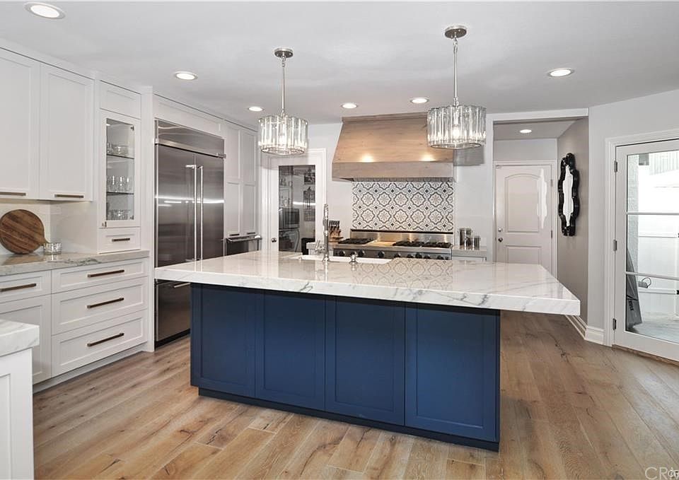 1st image of 616 Marigold Ave #2