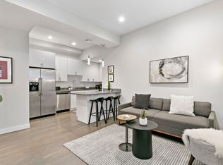 2151 W Division St #202, Chicago, IL 60622
