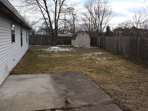 2nd image of 3158 N Cherry Lake Ln