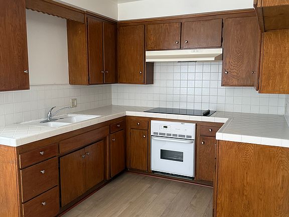 2nd image of 417 N Curtis Ave #F