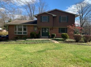 5042 Hardt Rd, Gibsonia, PA 15044