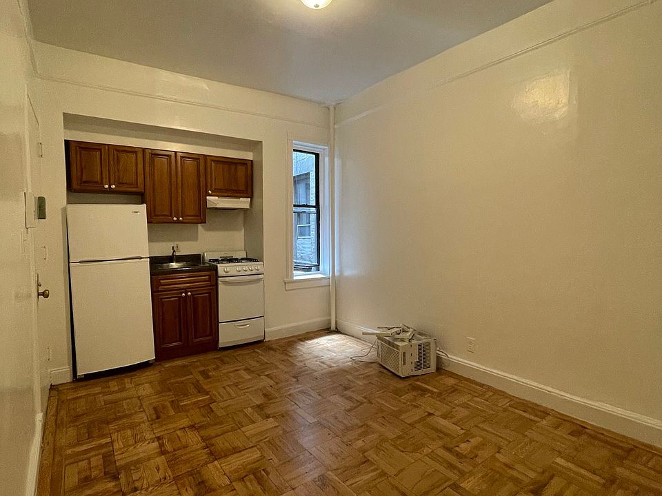 1st image of 309 W 54th St APT 4D